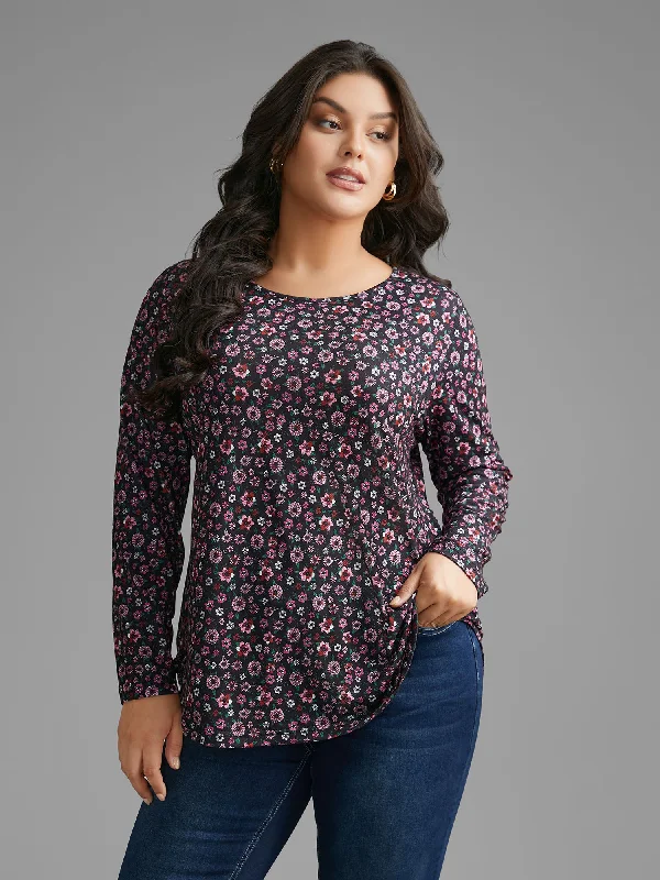 Ditsy Floral Crew Neck Curved Hem T-shirt