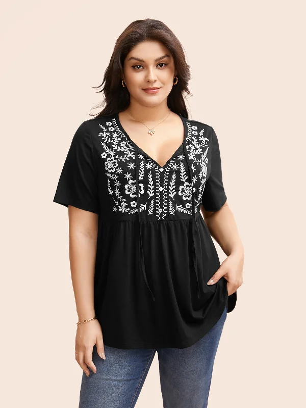 Floral Embroidered Tie Knot T-shirt